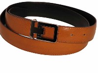 Men belts - Stylish Gentleman belts - 13705795 / 30, èrni nikelj Elegantni moški usnjeni pasovi so sestavljeni iz dveh plasti. Moški usnjeni pasovi so izdelani iz zelo kvalitetnega govejega usnja, serija 090000. Usnjeni pasovi izvedbe premium so  podloženi s pravim usnjem, v izvedbi klasik so moški pasovi podloženi s plastjo iz recikliranega usnja. Moški pasovi z zaponko na klip vam omogočajo enostavno krajšanje.